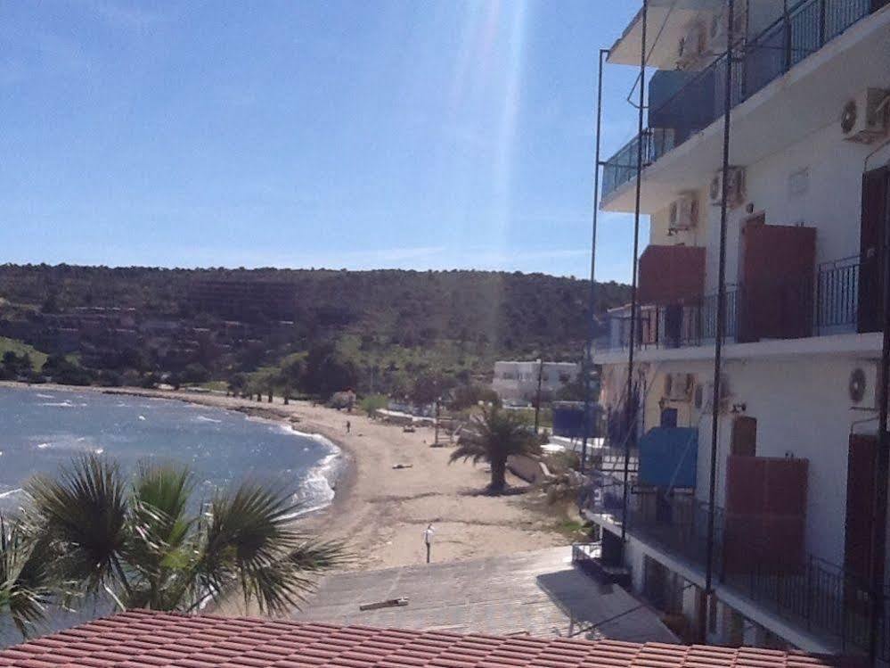 Oasis Hotel Theodoros & Litsa Galaris Agia Marina  外观 照片